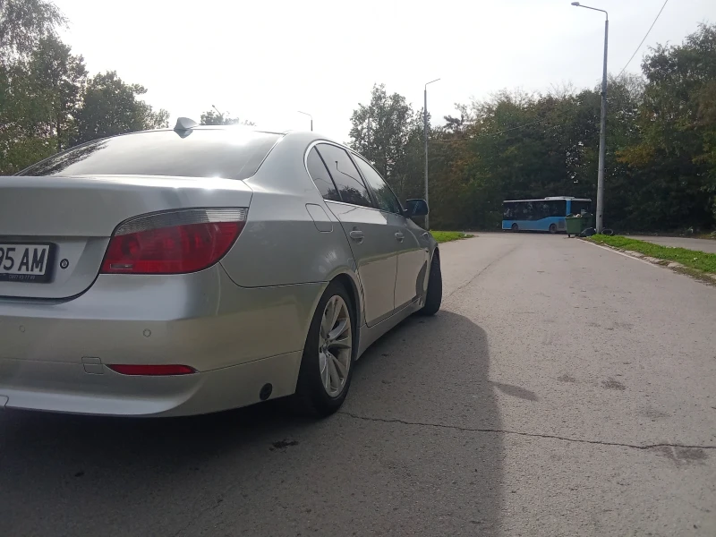 BMW 520, снимка 4 - Автомобили и джипове - 49262282