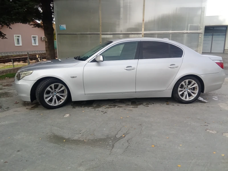 BMW 520, снимка 13 - Автомобили и джипове - 49262282