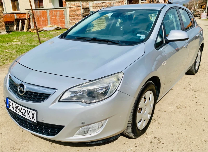 Opel Astra, снимка 6 - Автомобили и джипове - 49514537