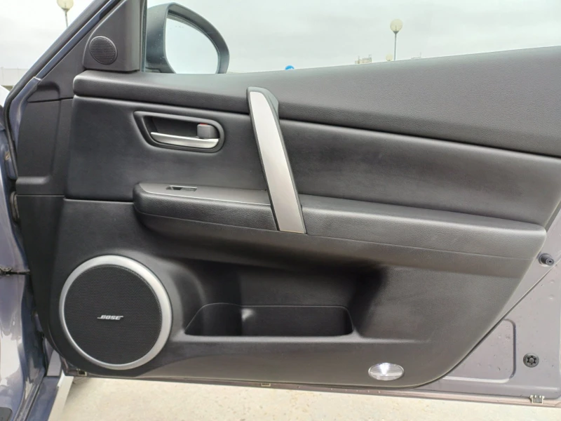 Mazda 6 2.5, снимка 10 - Автомобили и джипове - 52032380