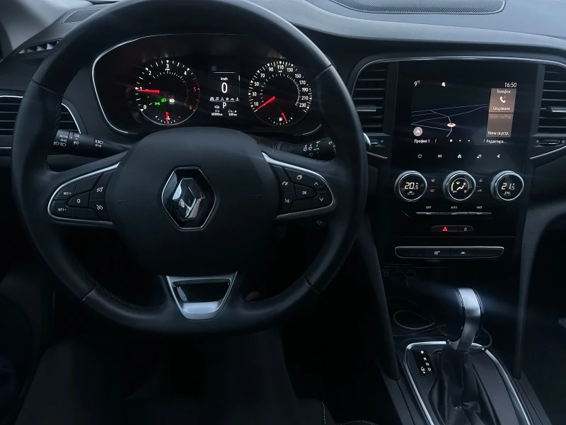 Renault Megane, снимка 16 - Автомобили и джипове - 49979622