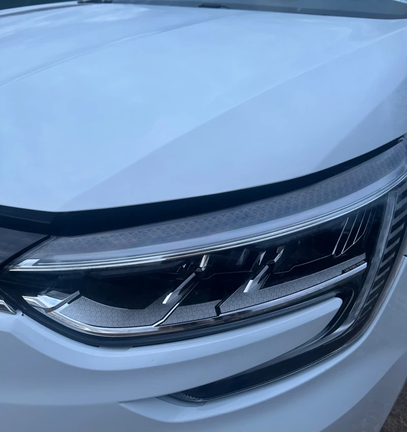 Renault Megane, снимка 15 - Автомобили и джипове - 49979622