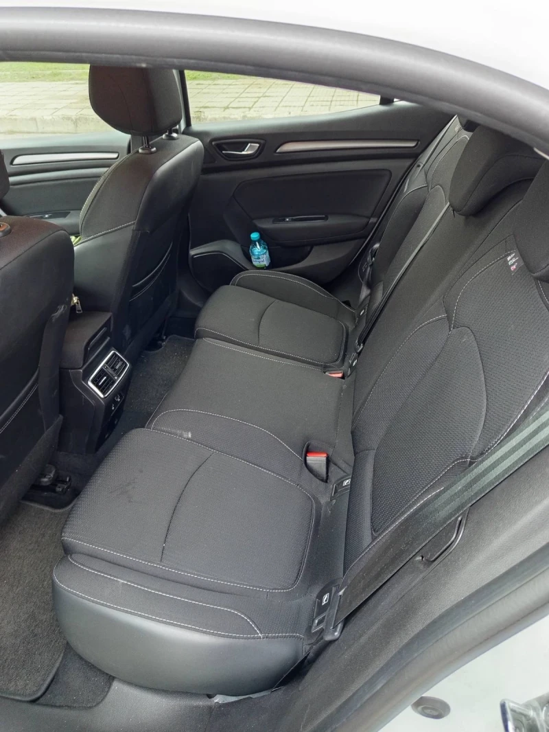 Renault Megane, снимка 13 - Автомобили и джипове - 49979622