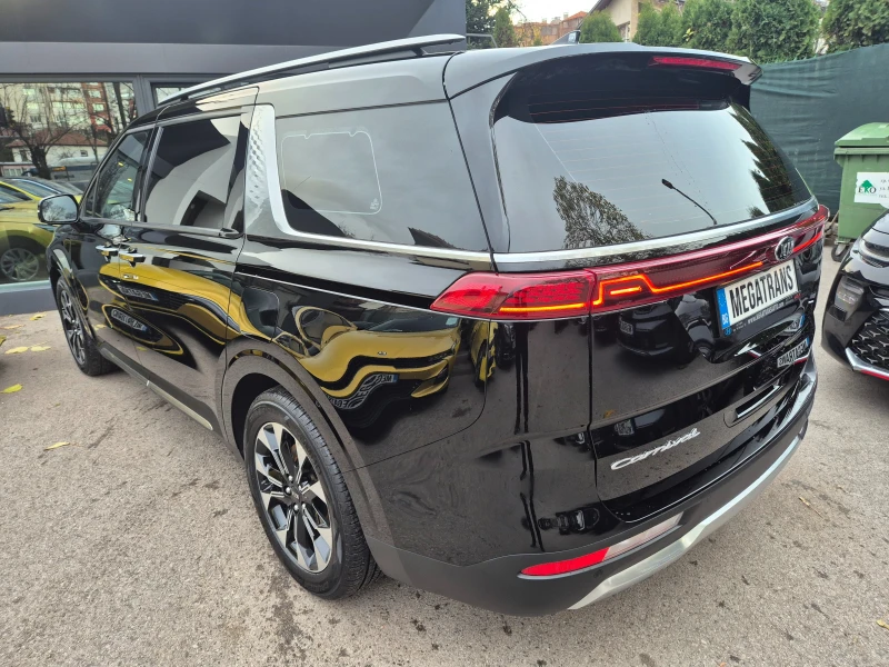 Kia Carnival 2.2 CRDI 8+ 1 ДДС - Наличен в БГ, снимка 4 - Автомобили и джипове - 52501164