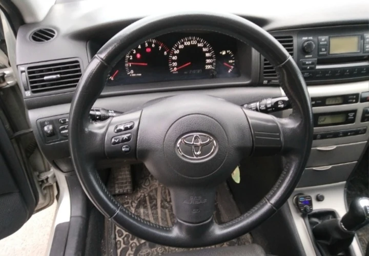 Toyota Corolla 1.6-vvti--110к.с.+ ГАЗ, снимка 11 - Автомобили и джипове - 35261848