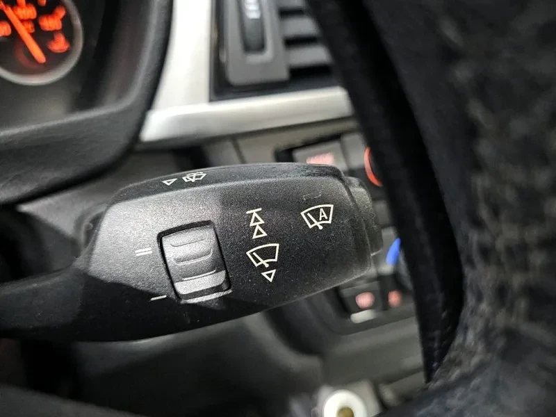 BMW 320 d, снимка 15 - Автомобили и джипове - 53508835