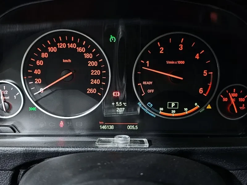 BMW 320 d, снимка 8 - Автомобили и джипове - 53508835
