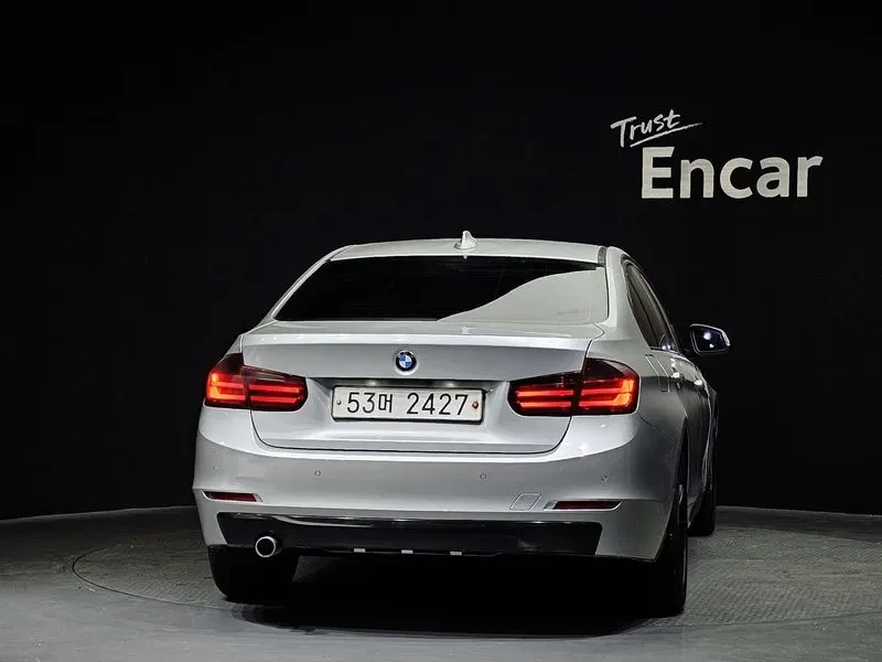 BMW 320 d, снимка 4 - Автомобили и джипове - 53508835