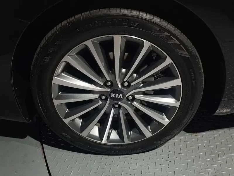 Kia K7, снимка 5 - Автомобили и джипове - 56689471