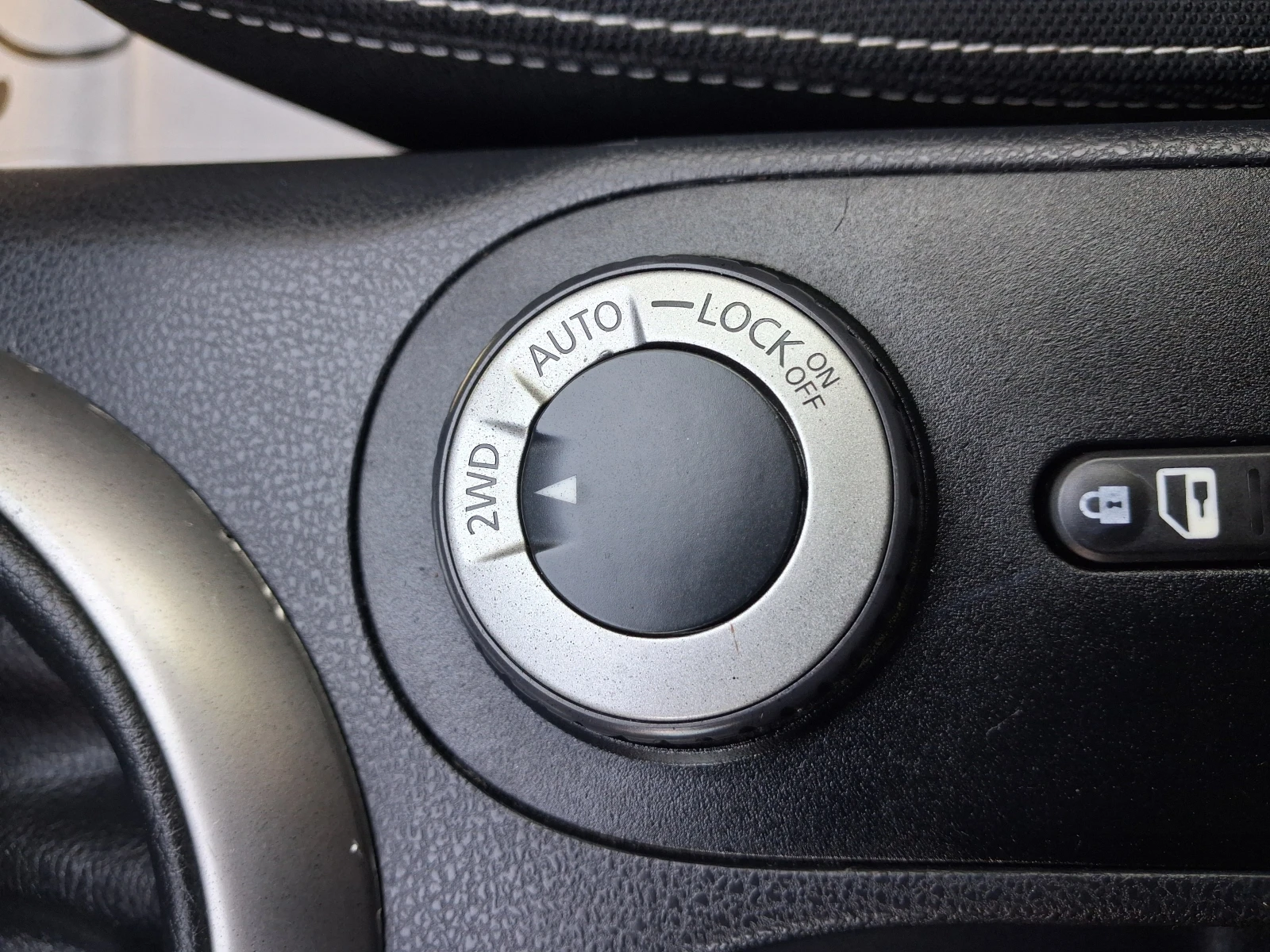 Nissan Qashqai 2.0-141�.�.NAVI ;4�4; ��������� | Mobile.bg � ����������� 11
