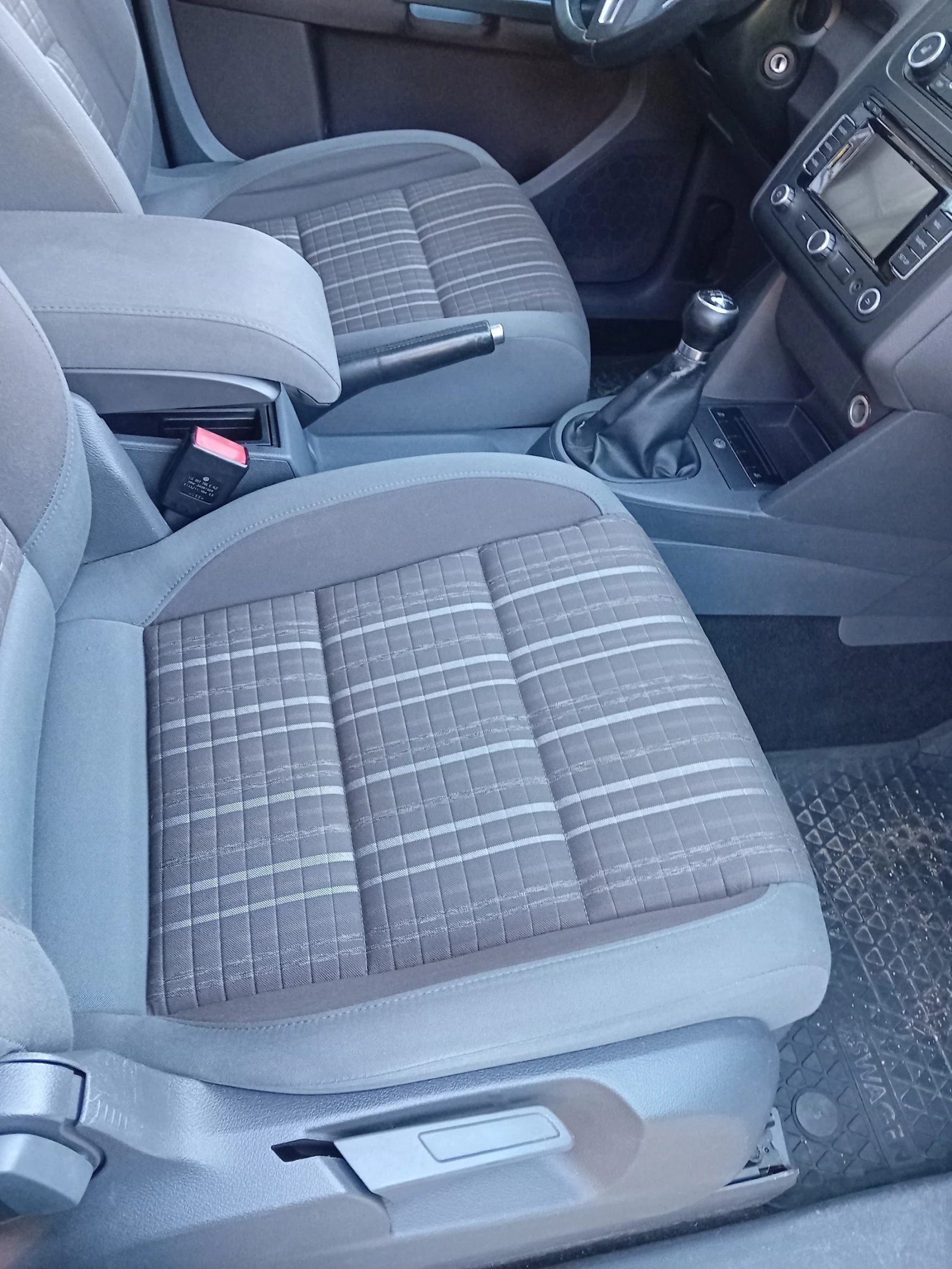 VW Touran CROSS TOURAN 2.0 TDI - изображение 7