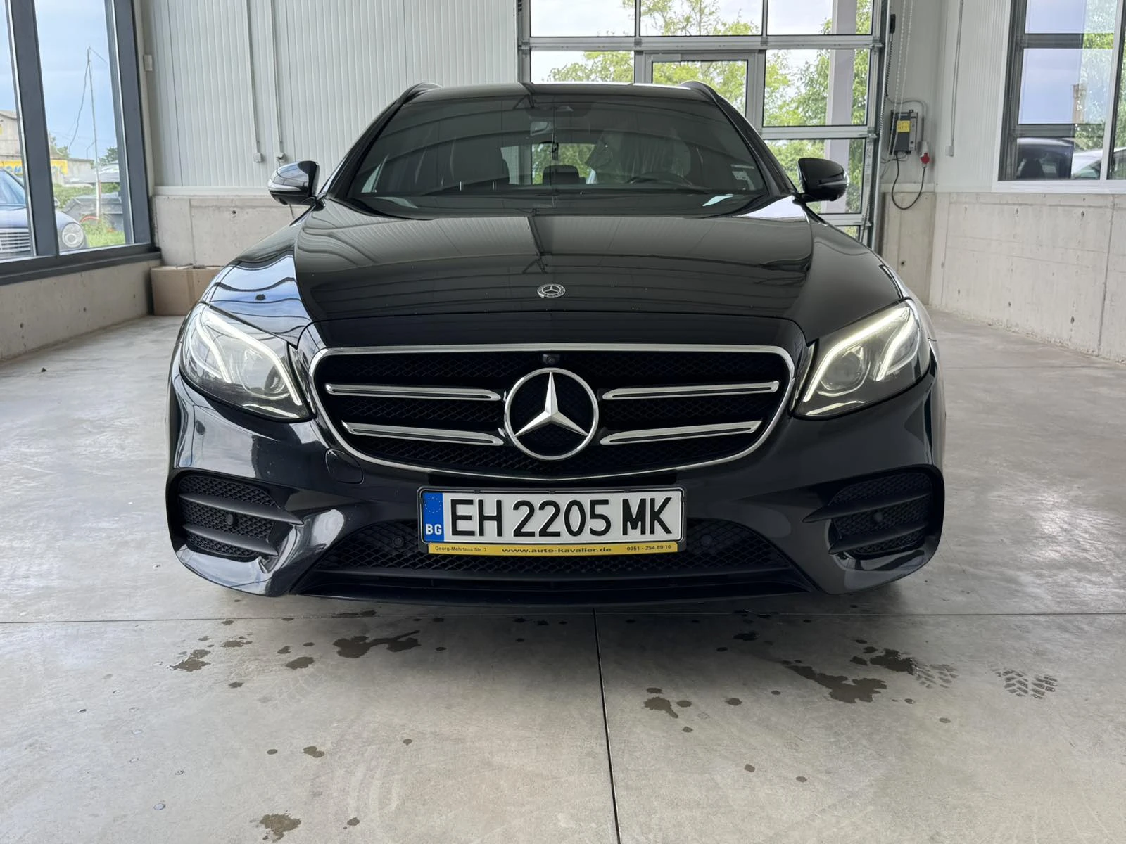 Mercedes-Benz E 400 d 4MATIC AMG, снимка 2 - Автомобили и джипове - 52884509