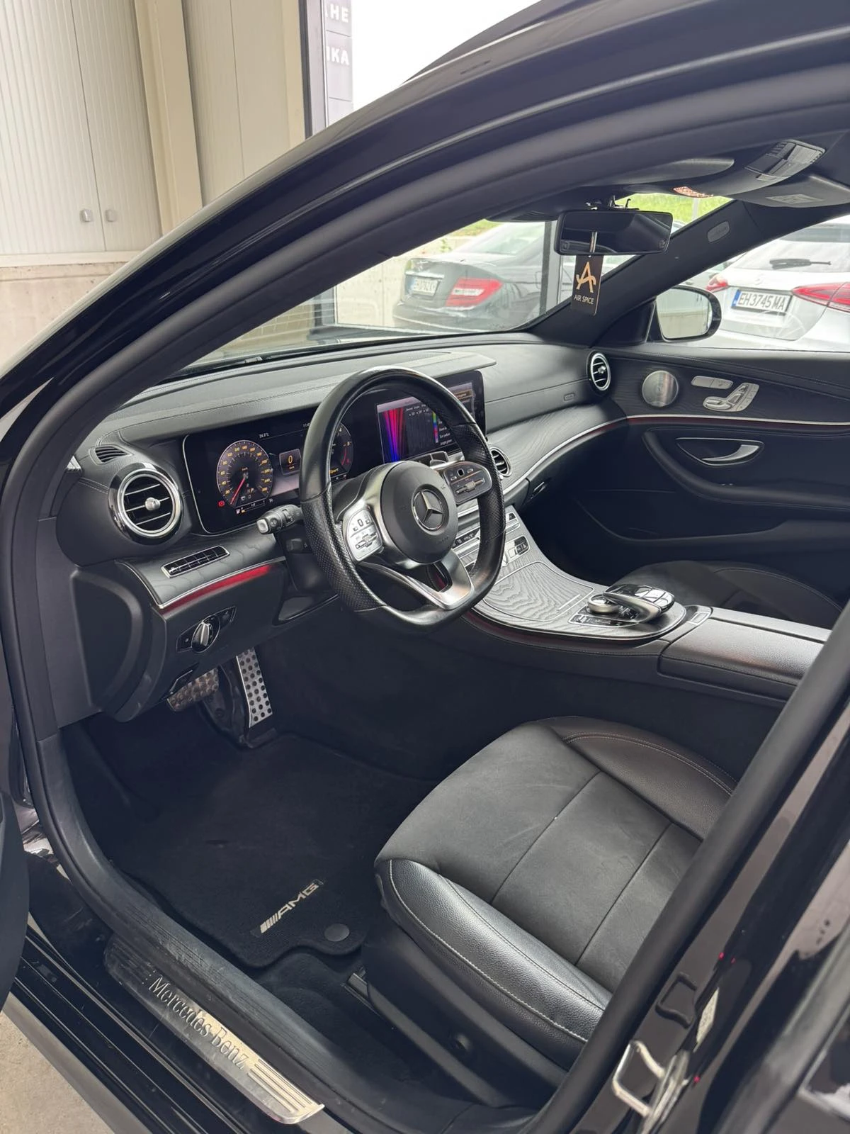 Mercedes-Benz E 400 d 4MATIC AMG, снимка 7 - Автомобили и джипове - 52884509
