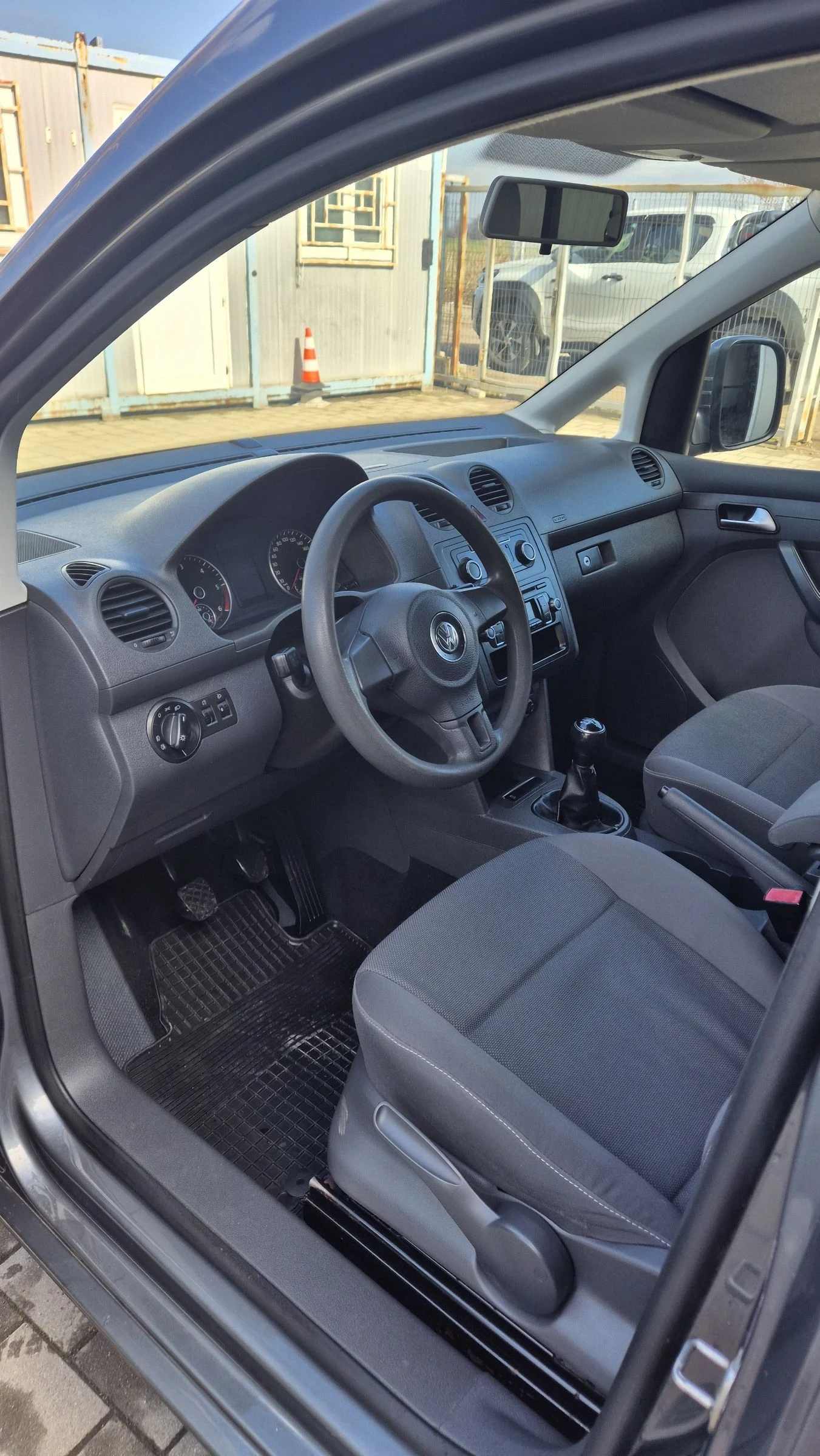 VW Caddy TDI | Mobile.bg � ����������� 8
