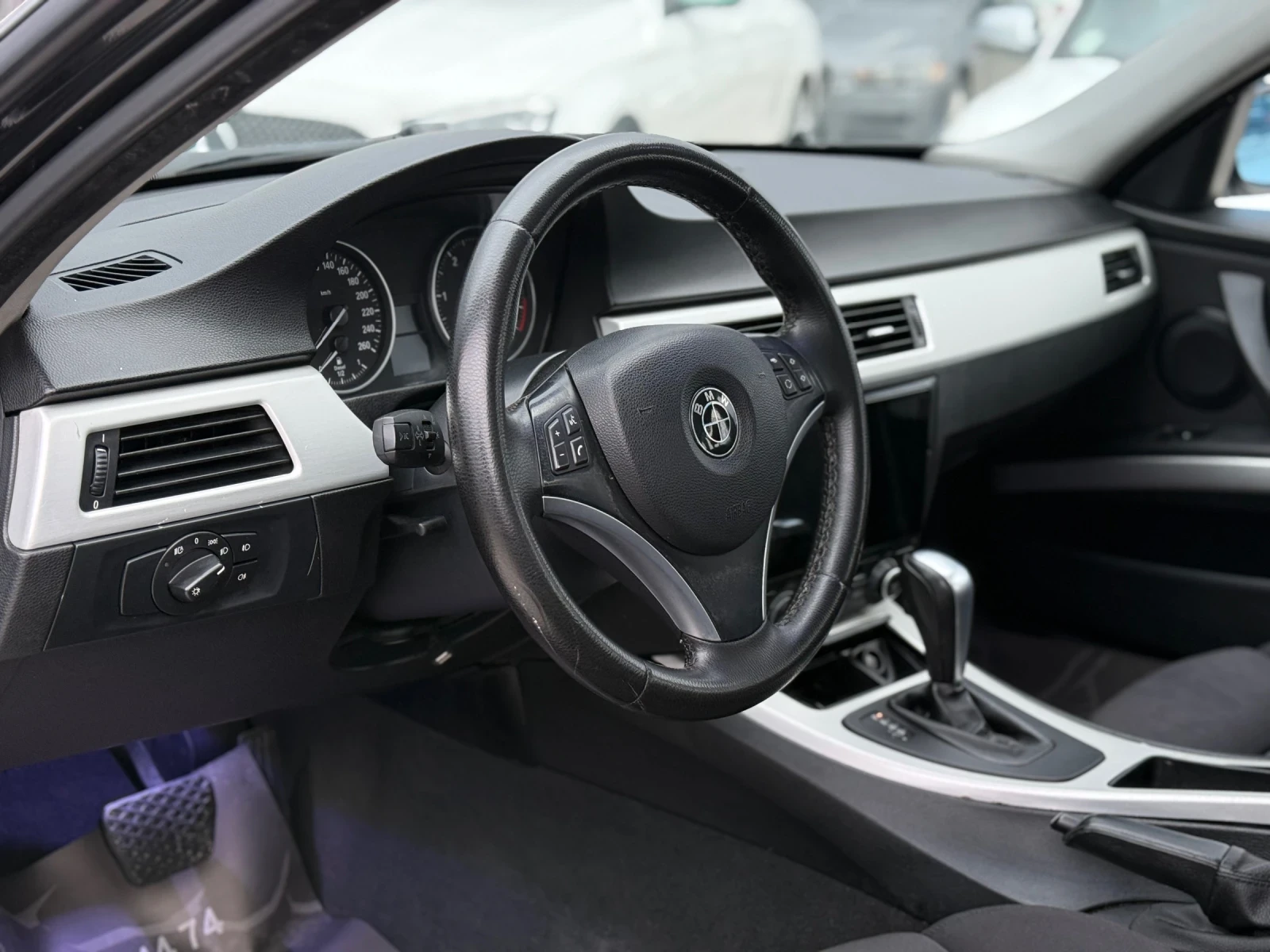 BMW 320 D* 2007г* Автоматик* Топ Състояние*  - изображение 6