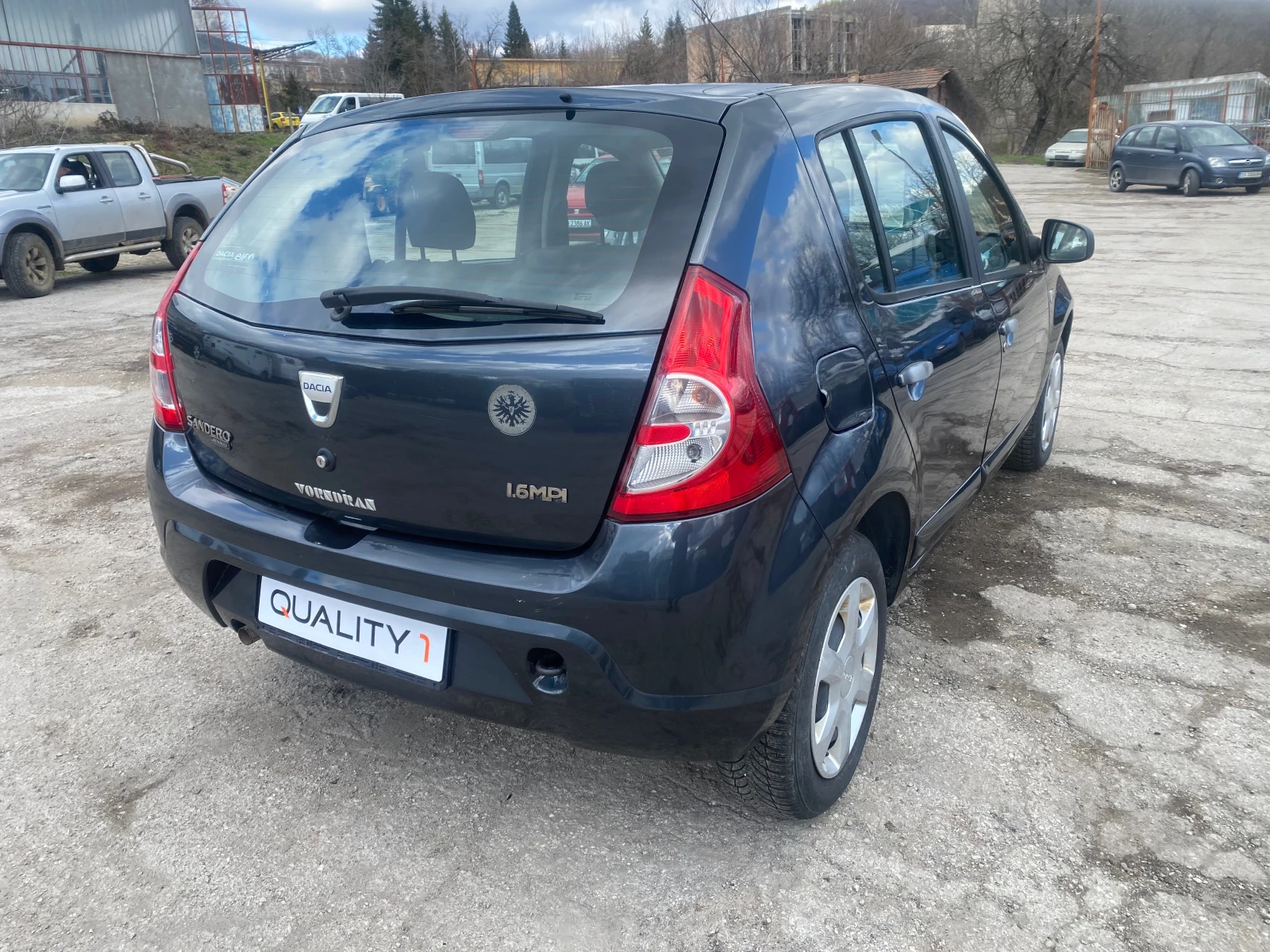 Dacia Sandero 1.6 ����� | Mobile.bg � ����������� 4