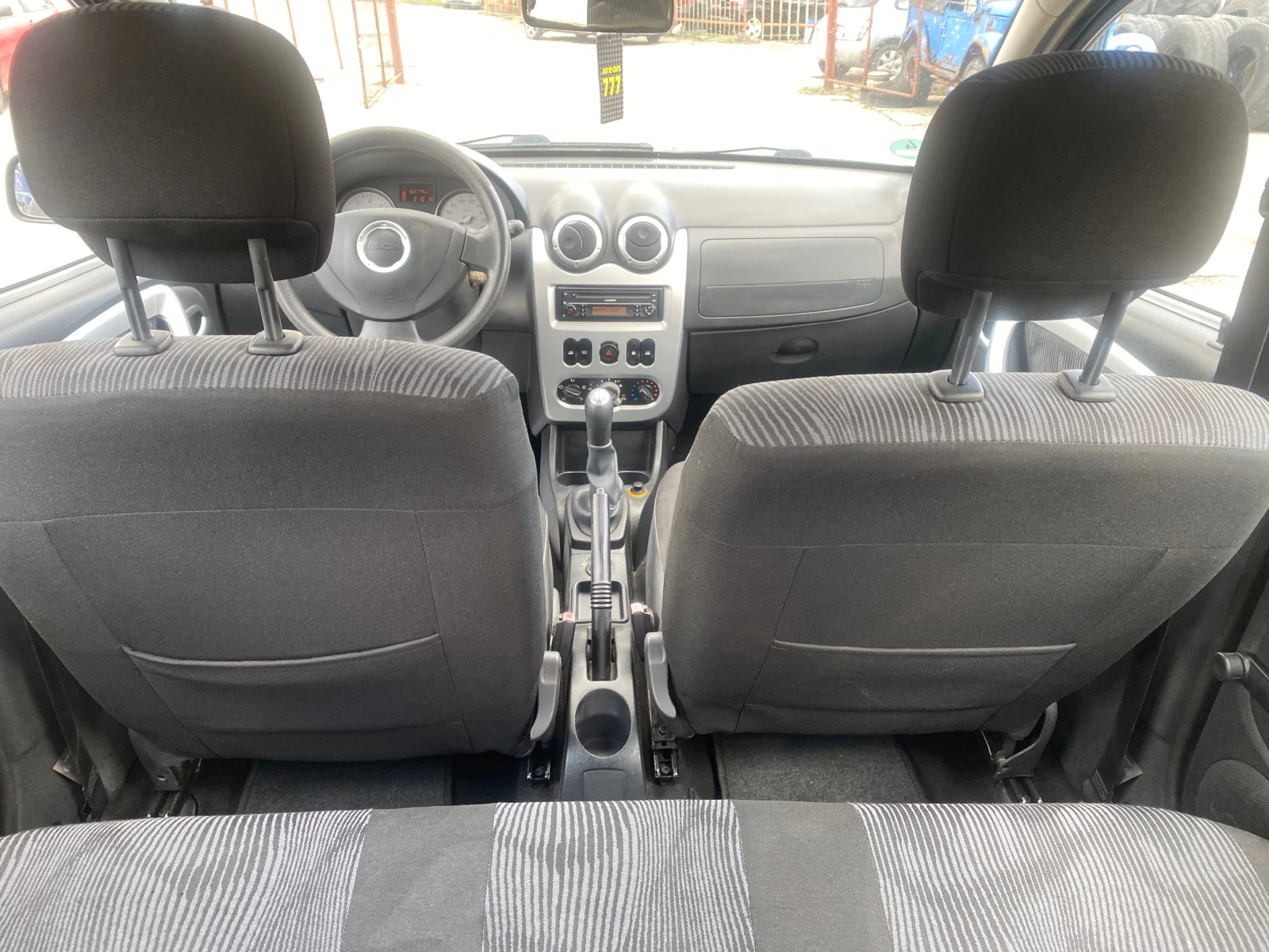 Dacia Sandero 1.6 ����� | Mobile.bg � ����������� 7