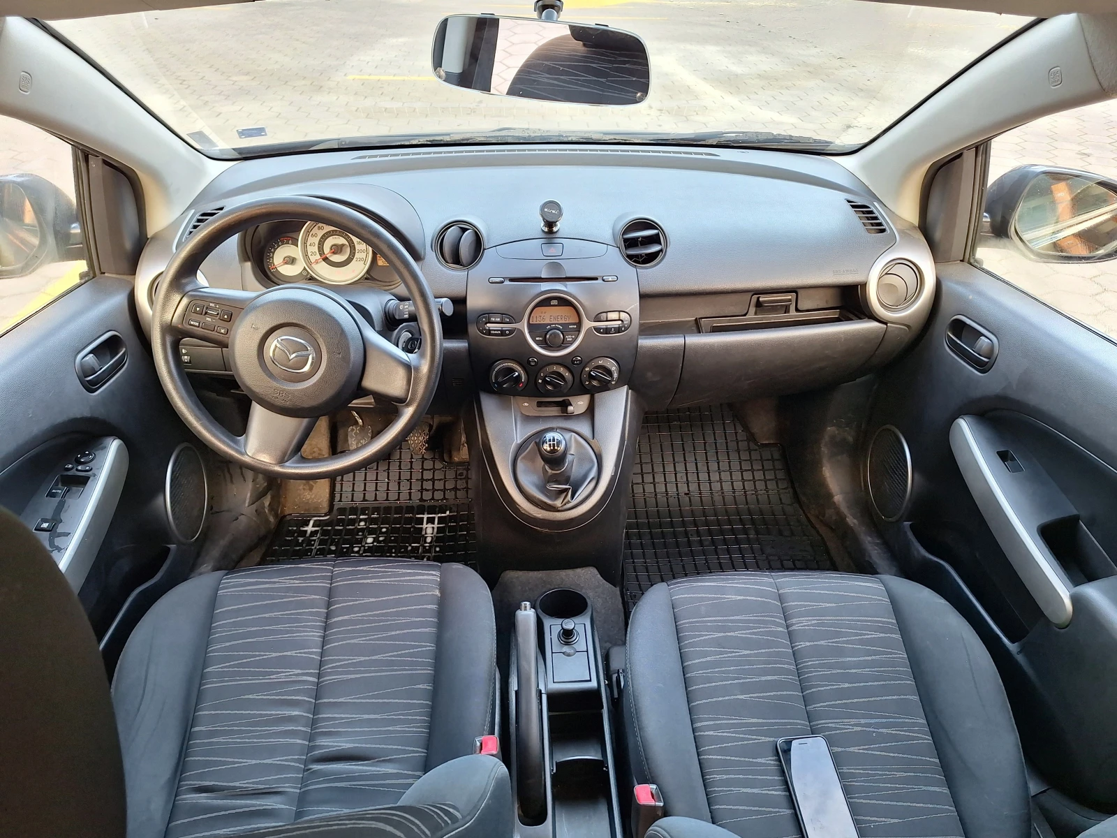 Mazda 2 1.3i Klima - изображение 8