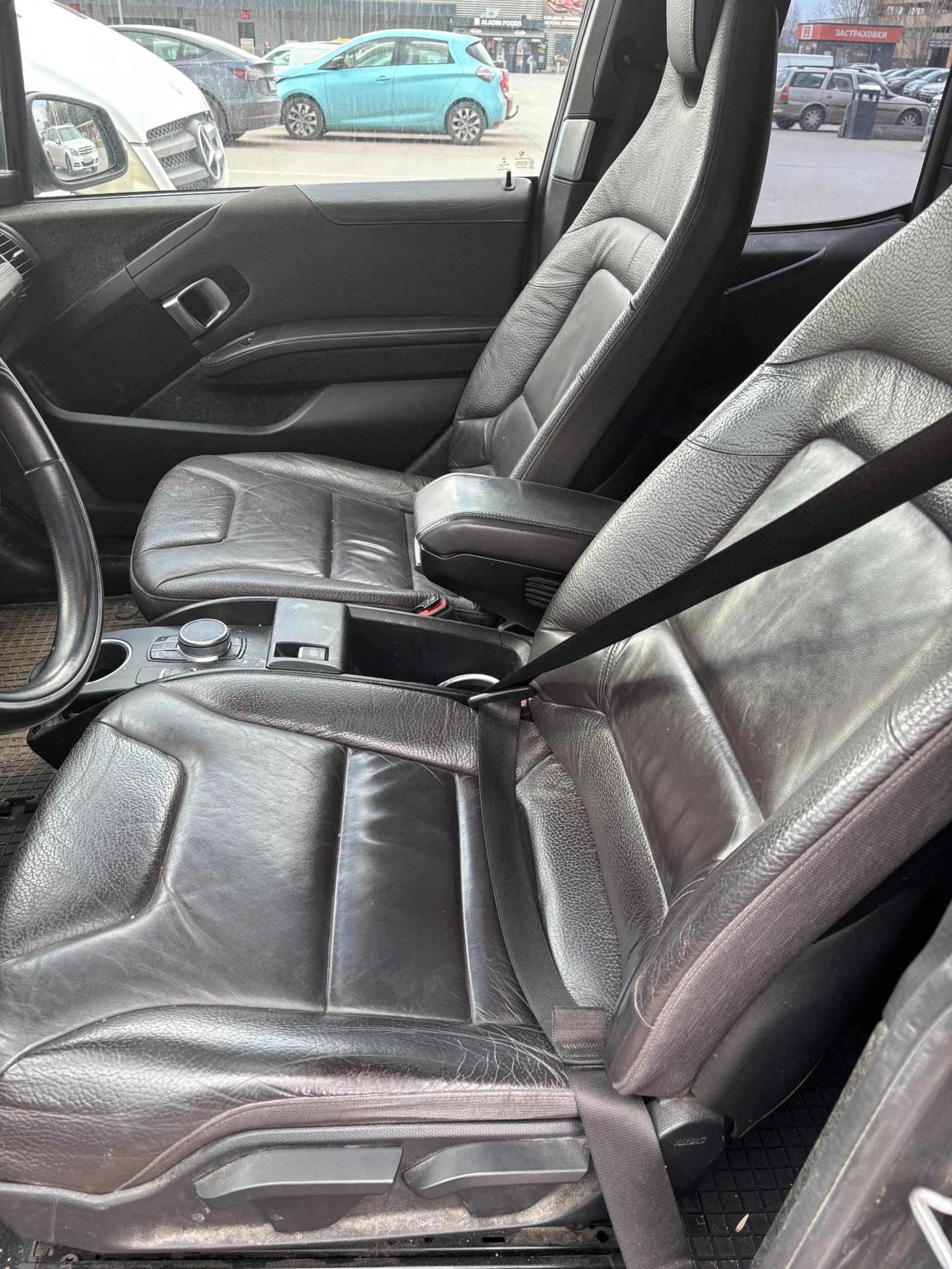 BMW i3, снимка 4 - Автомобили и джипове - 54151583