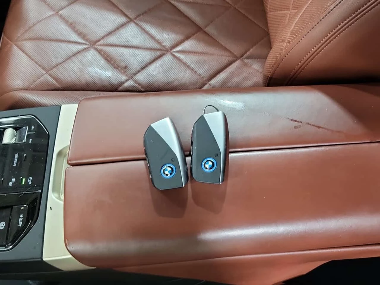 BMW iX XDRIVE50  CARFAX, снимка 8 - Автомобили и джипове - 54356975