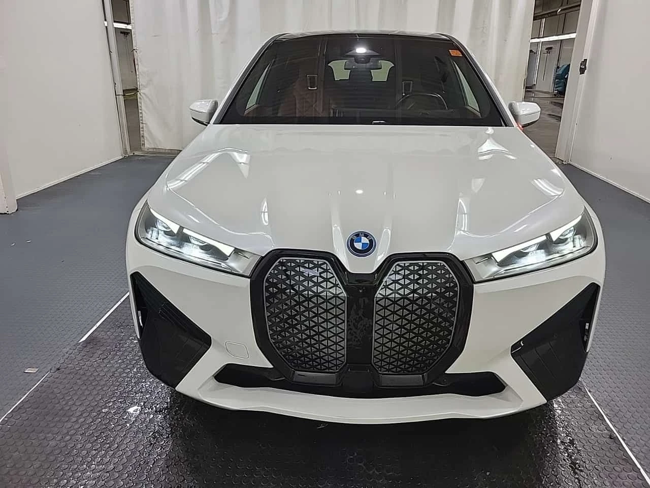 BMW iX XDRIVE50  CARFAX, снимка 17 - Автомобили и джипове - 54356975