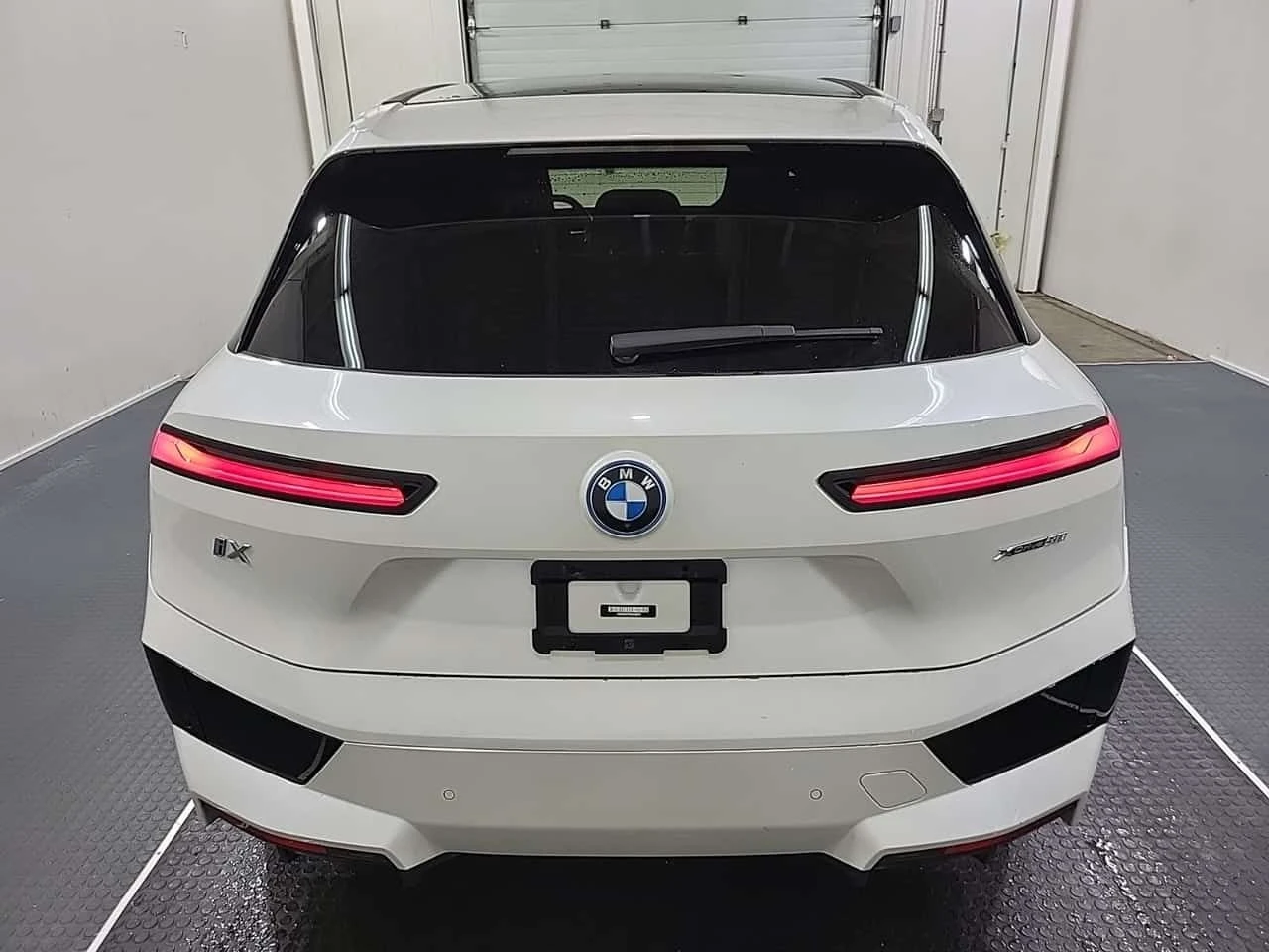 BMW iX XDRIVE50  CARFAX, снимка 16 - Автомобили и джипове - 54356975