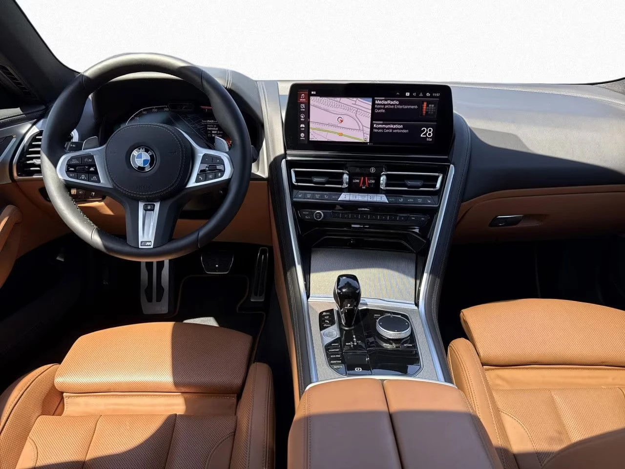 BMW 640 i/333HP/360/MSPORT/PANO/LASER/360/KLESS/SOFT/650z, снимка 7 - Автомобили и джипове - 54824090