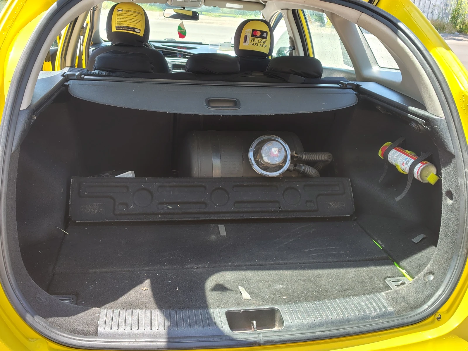 Kia Ceed 1.4, снимка 4 - Автомобили и джипове - 54978458