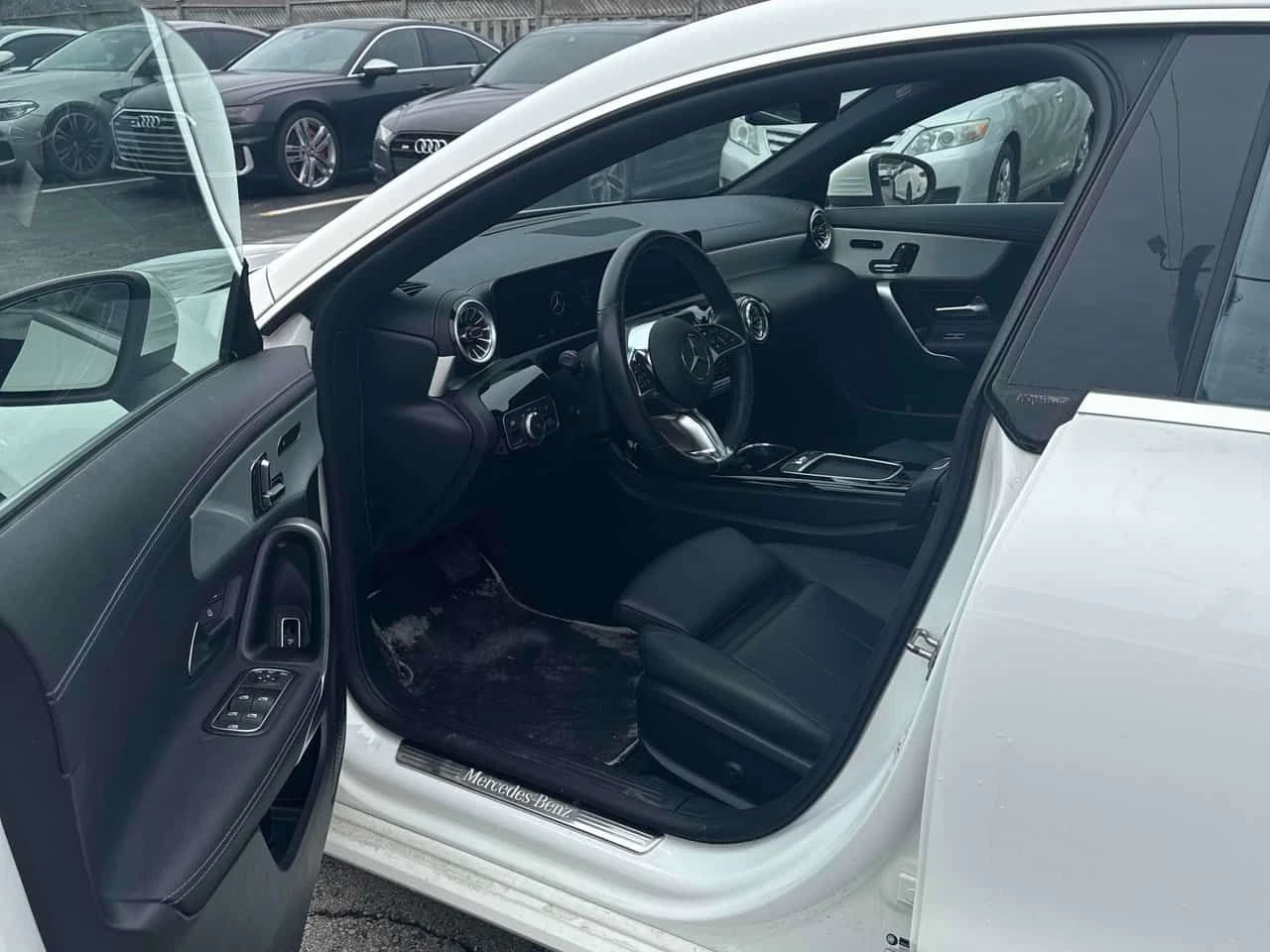Mercedes-Benz CLA 250 * CARFAX * ОПЦИЯ ЗА ФИНАНСИРАНЕ, снимка 5 - Автомобили и джипове - 54987304