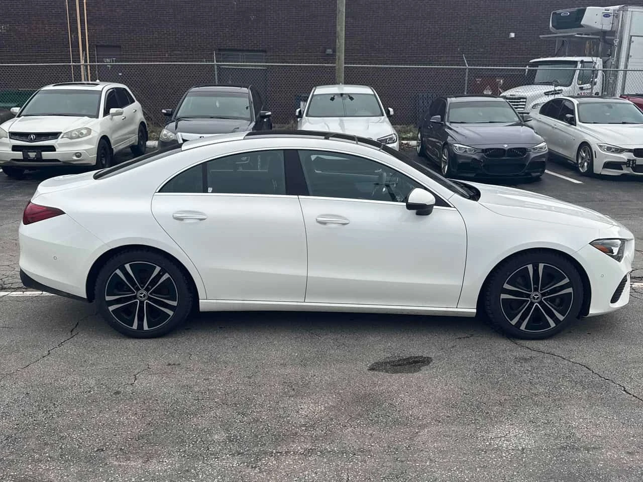 Mercedes-Benz CLA 250 * CARFAX * ОПЦИЯ ЗА ФИНАНСИРАНЕ, снимка 3 - Автомобили и джипове - 54987304