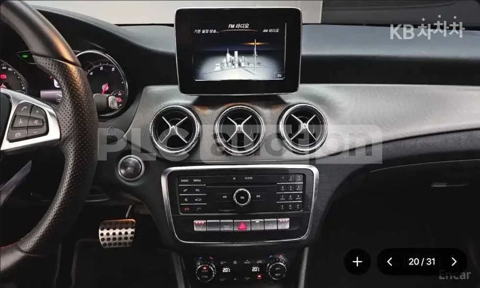 Mercedes-Benz CLA 220 ПОДГРЕВИ * KEYLESS * ФИКСИРАНА ЦЕНА ДО БЪЛГАРИЯ, снимка 14 - Автомобили и джипове - 55032606