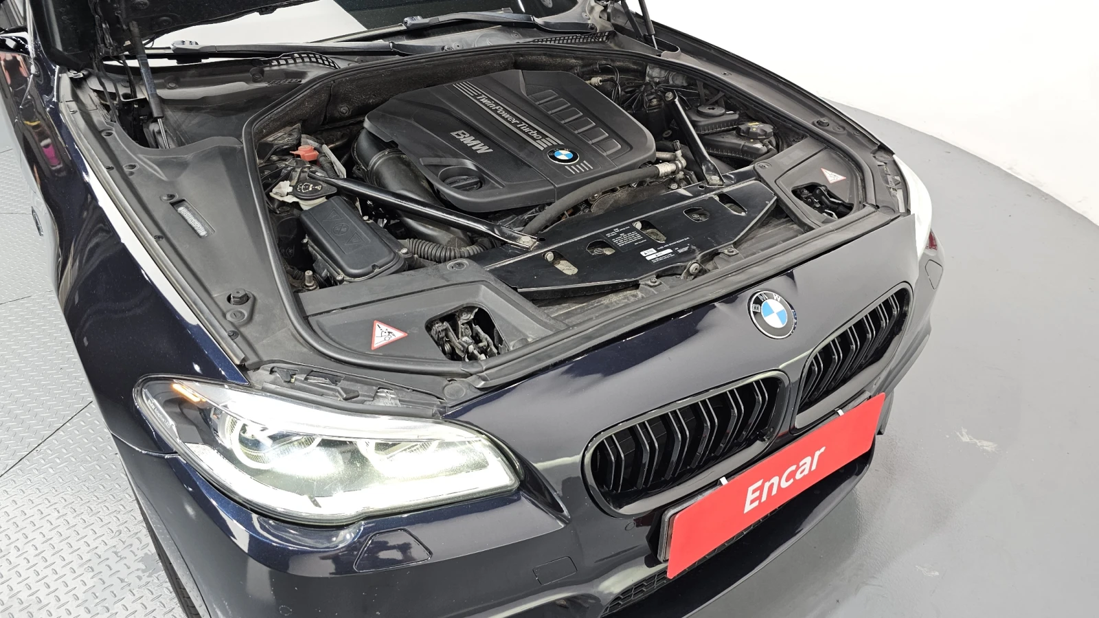 BMW 530 X Drive M Sport, снимка 16 - Автомобили и джипове - 55406681
