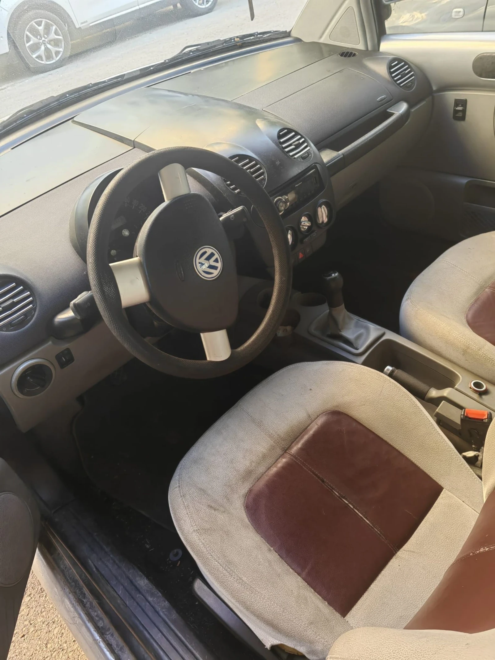 VW New beetle 1.9 TDI, снимка 7 - Автомобили и джипове - 55425071