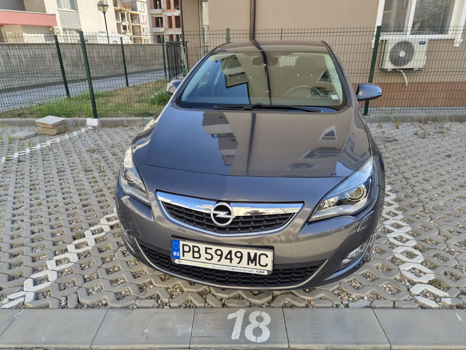 Opel Astra, снимка 2 - Автомобили и джипове - 55752979