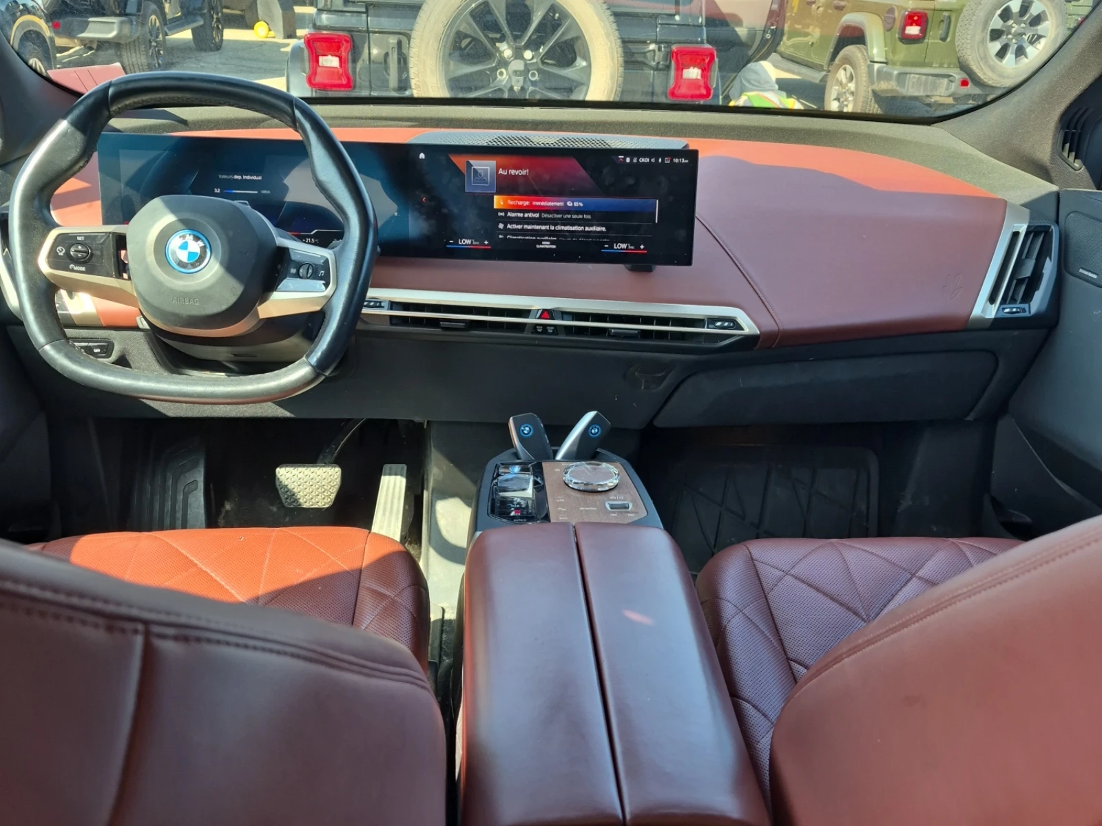 BMW iX xDrive50 | Air Suspension | Sky Lounge | Driving A, снимка 7 - Автомобили и джипове - 55845442