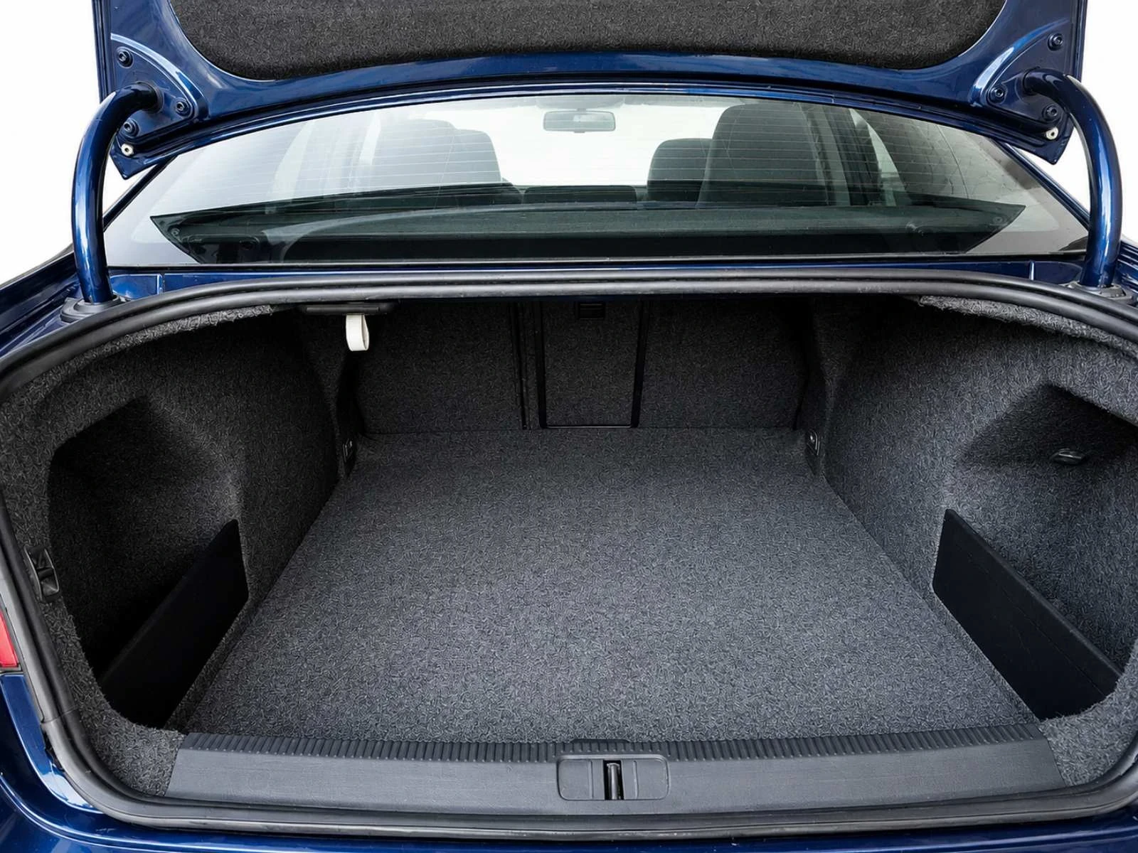 VW Passat, снимка 12 - Автомобили и джипове - 56524317
