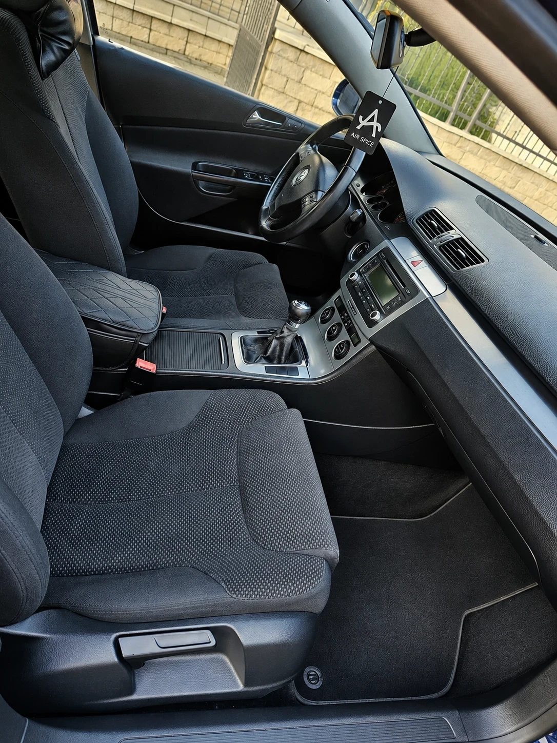 VW Passat, снимка 10 - Автомобили и джипове - 56524317
