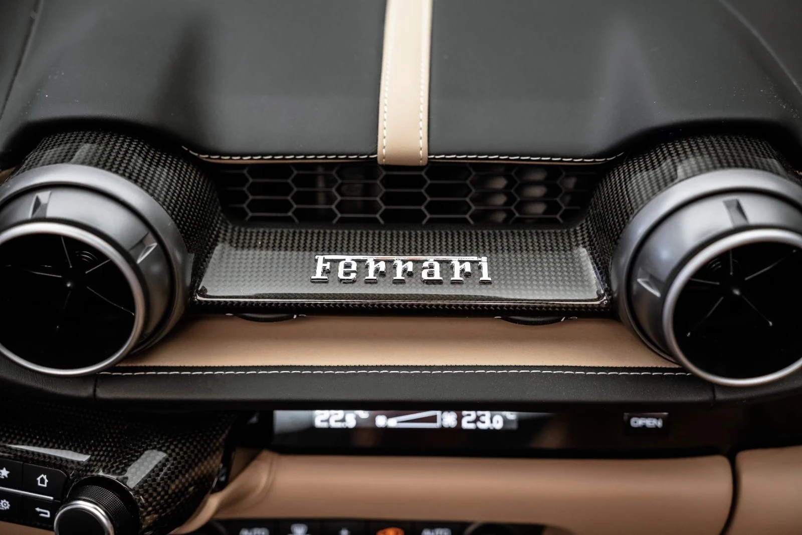 Ferrari 812 GTS LIFT/CARBON/DIAMOND/Hi-Fi/AFS/SCUDERIA/ | Mobile.bg � ����������� 17