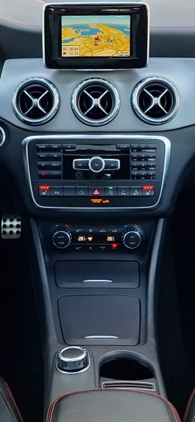 Mercedes-Benz GLA 220 CDI* AMG * 4 Matic* 170k.с. СЕРВИЗНА ИСТОРИЯ, снимка 10