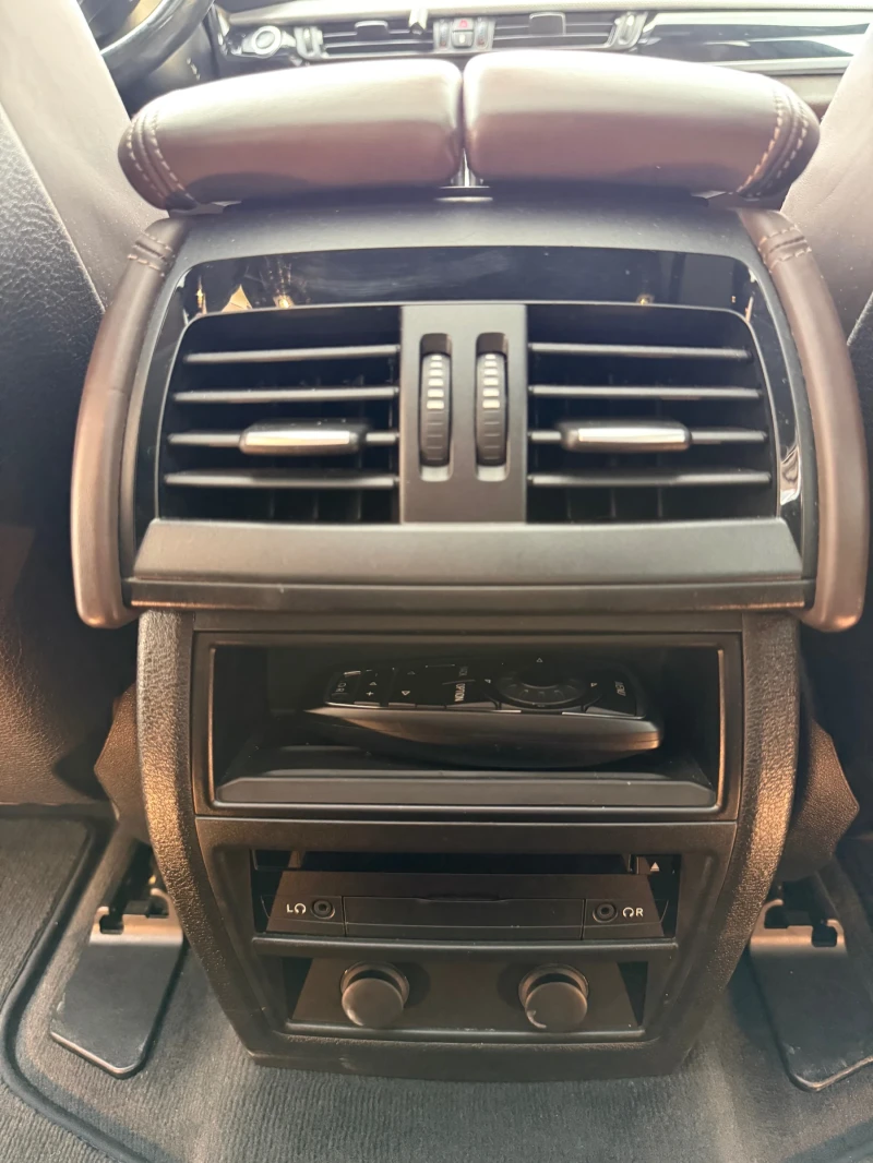 BMW X5 M50d СМЕНЕНИ ВЕРИГИ!, снимка 14 - Автомобили и джипове - 52652852