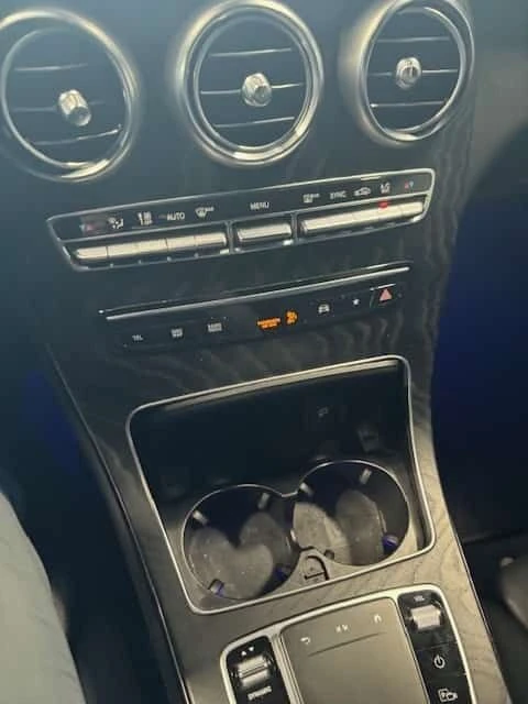 Mercedes-Benz GLC 300  CARFAX, снимка 11 - Автомобили и джипове - 55403148