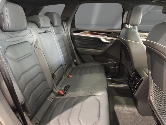 VW Touareg 3.0 TDI 4Motion = R-line = Гаранция, снимка 14 - Автомобили и джипове - 55737366