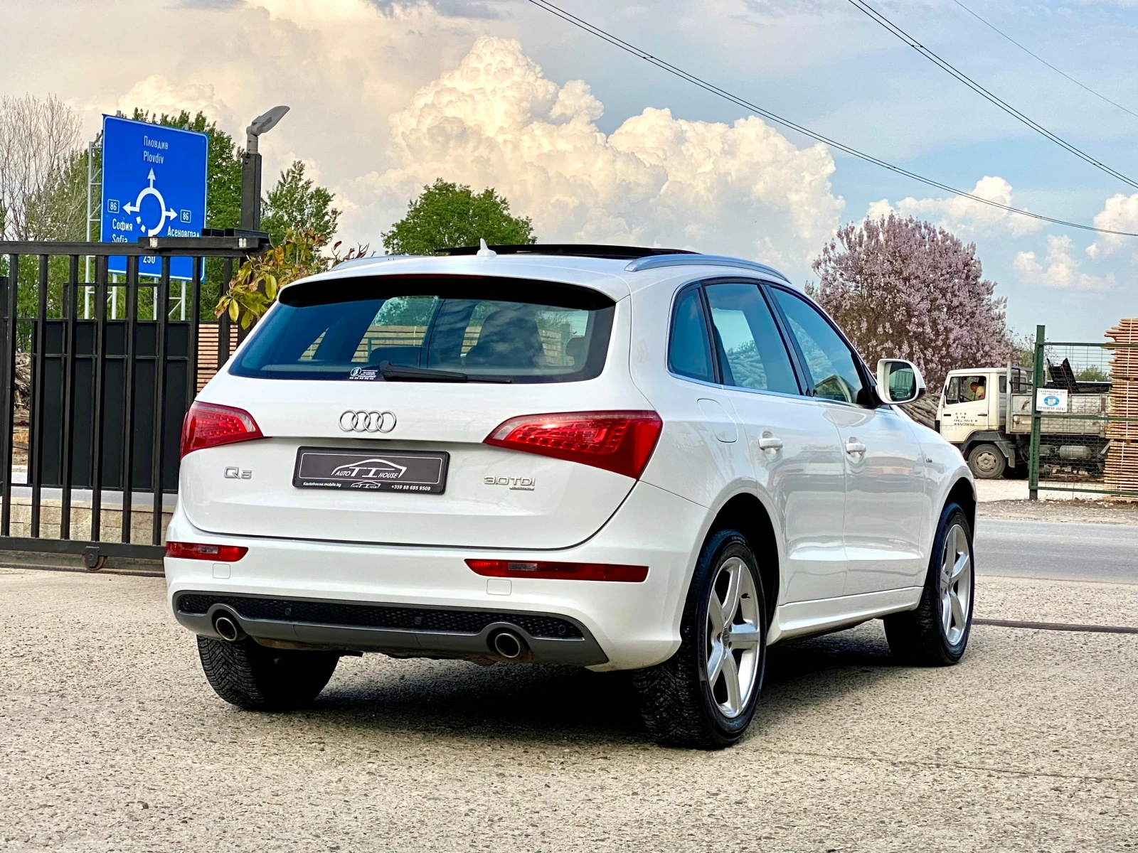 Audi Q5 S-Line* Pano* Full*  - изображение 2