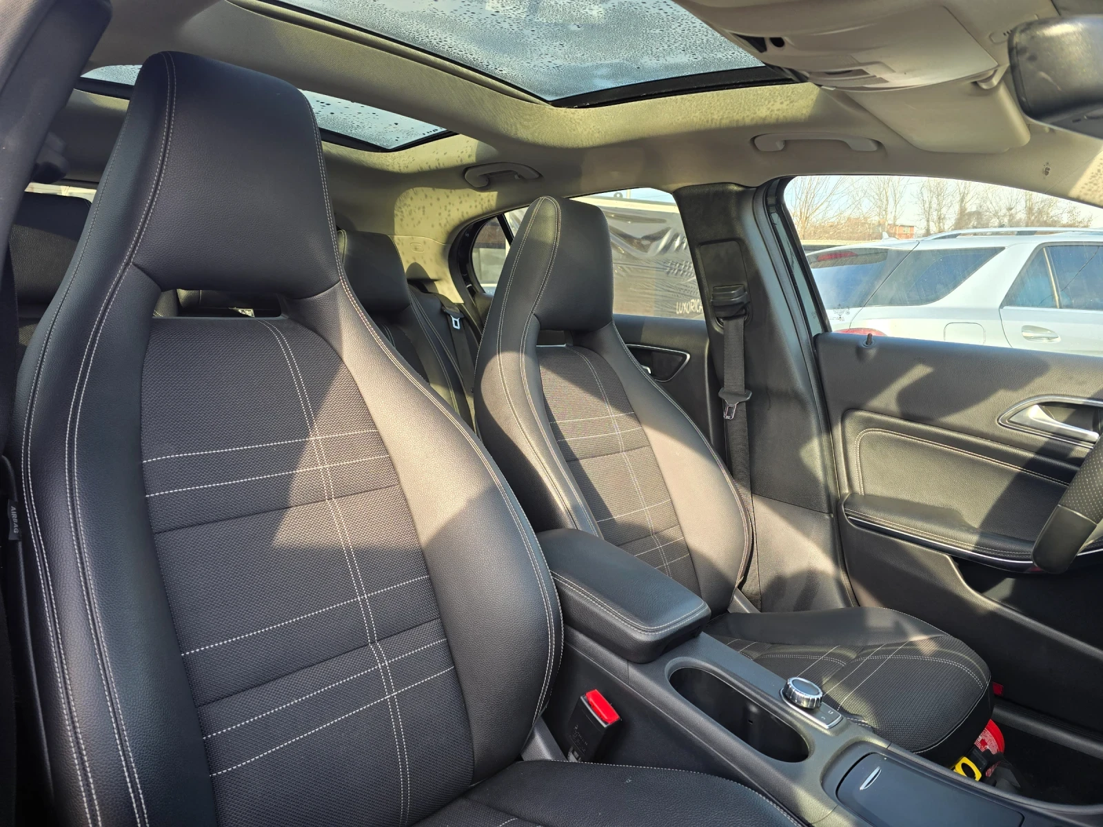 Mercedes-Benz GLA 200 Автомат - изображение 9