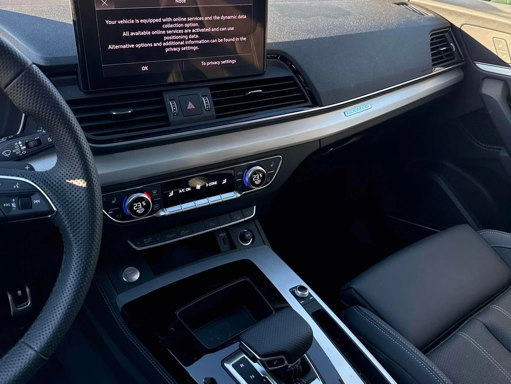 Audi Q5 2025 Technik * CARFAX * БЕЗ ПЪРВОНАЧАЛНА ВНОСКА - изображение 9