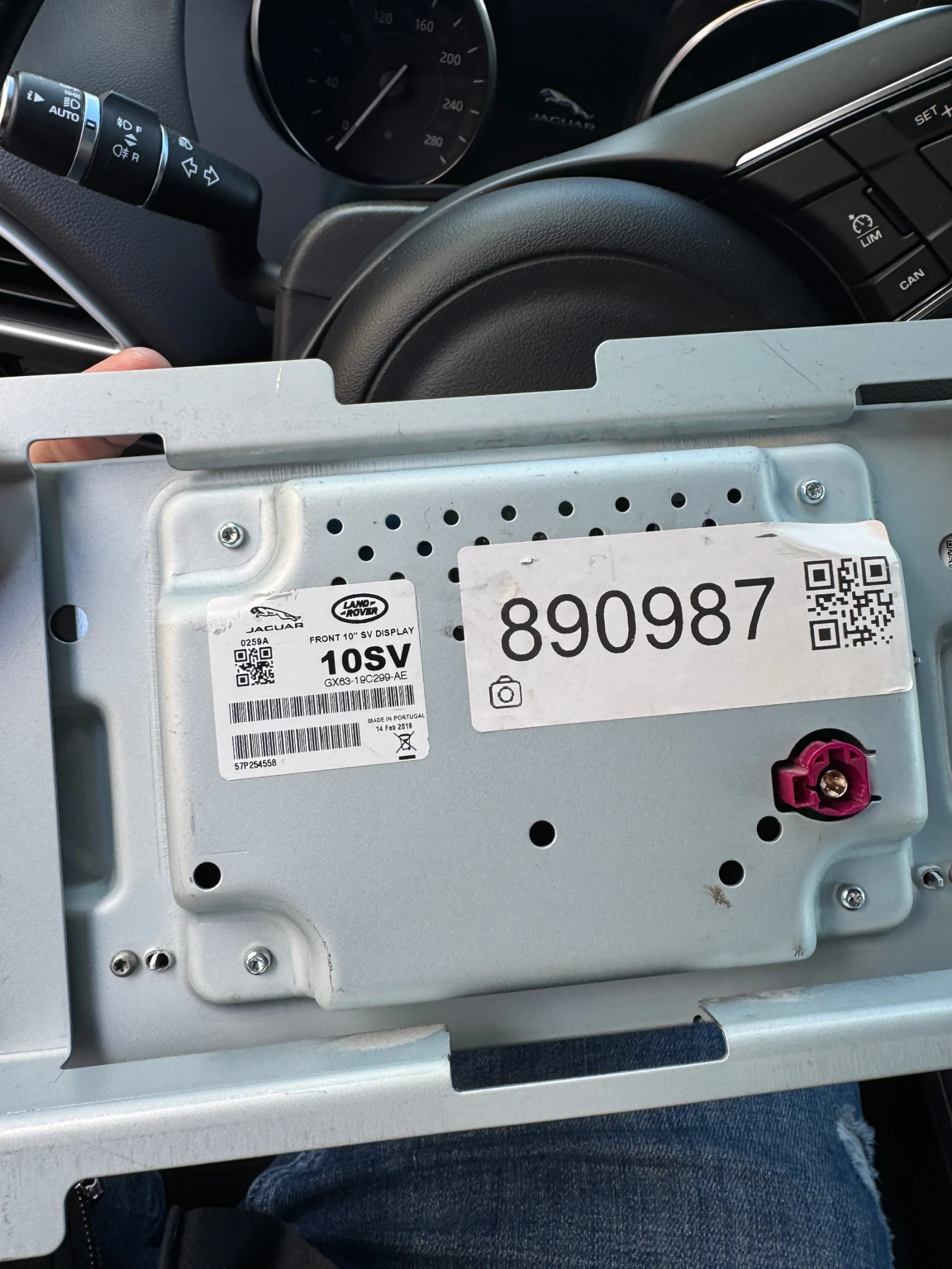 Jaguar F-PACE 4х4 Регистриран - изображение 10