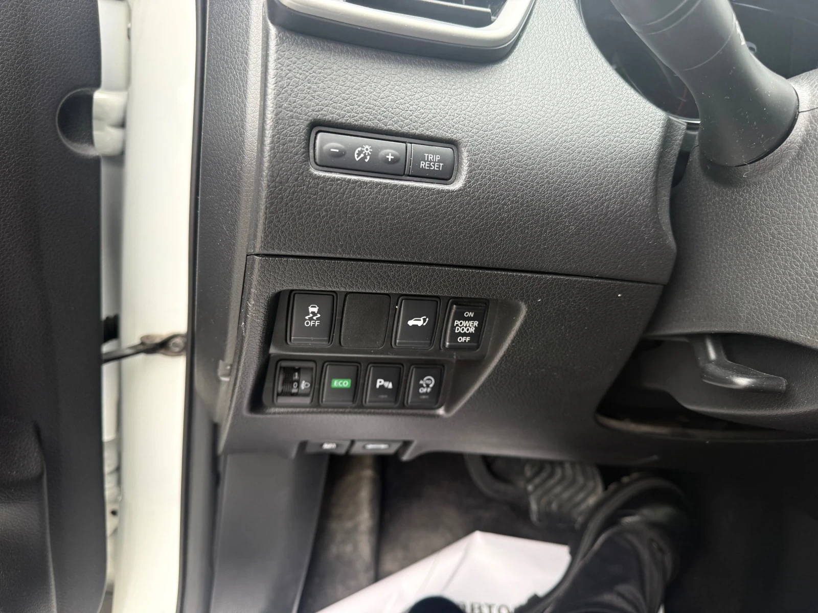 Nissan Qashqai X-trail 1.6d AUT+ PANO+ KAMERA 360+ 7места, снимка 15 - Автомобили и джипове - 54118562