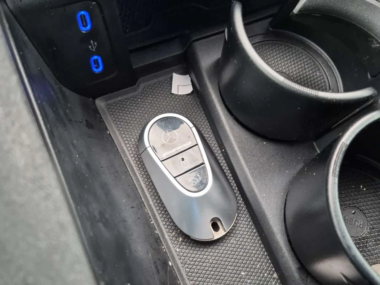 Mercedes-Benz EQE AMG| BURMESTER| HEAD-UP| 360 КАМЕРИ| PANO| CARFAX|, снимка 16 - Автомобили и джипове - 54135638