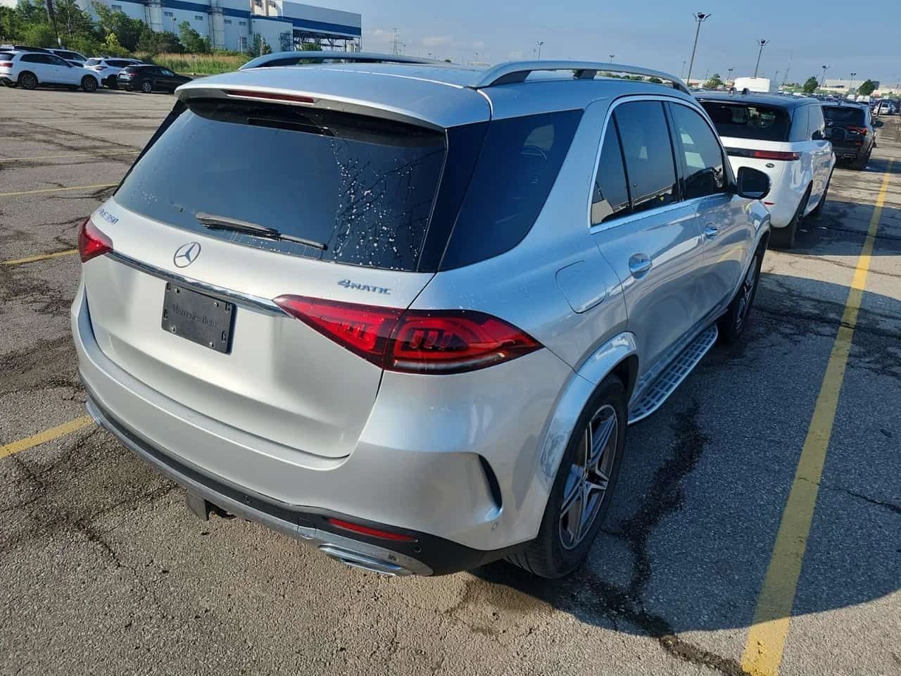 Mercedes-Benz GLE 350 * CARFAX * BURMESTER * 2 КЛЮЧА * АВТОКРЕДИТ * , снимка 3 - Автомобили и джипове - 55174323