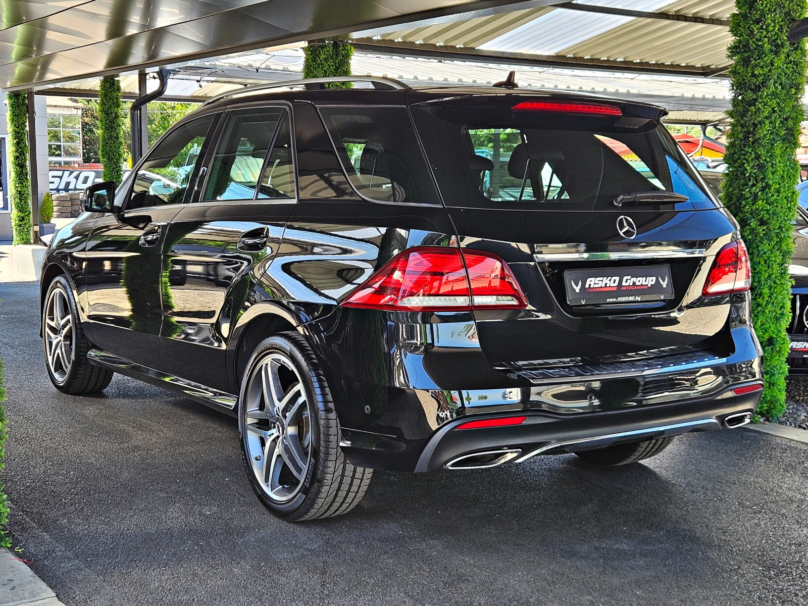 Mercedes-Benz GLE 400 AMG/360CAMERA/PANO/ПОДГРЕВ/CAR PLAY/AMBIENT/LIZING, снимка 7 - Автомобили и джипове - 55477134